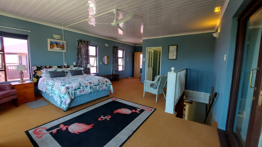 5 Bedroom Property for Sale in Britannia Bay Western Cape